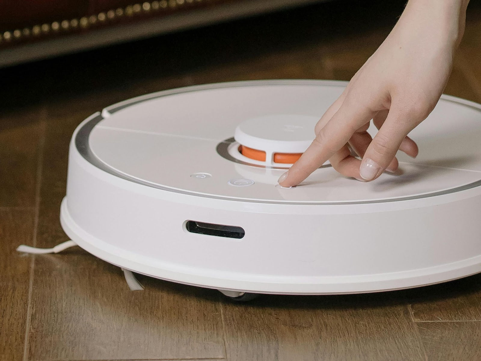Best Robot Vacuums for Pet Hair in 2025: Top Picks for Every Pet Owner