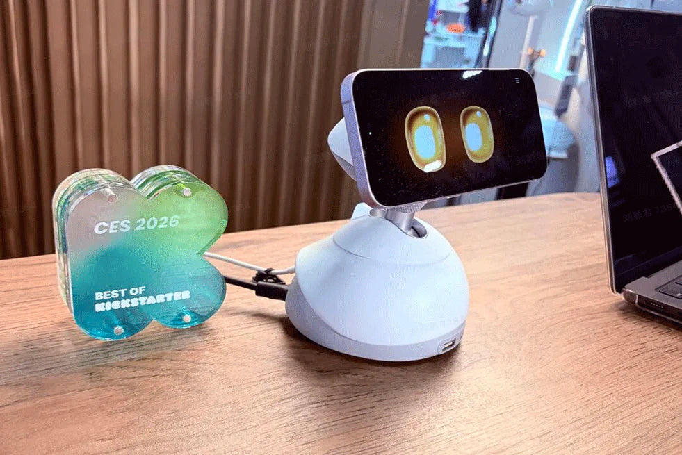 CES 2026 Spotlight Loona DeskMate